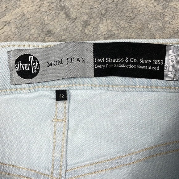 Levis Silver Tab Mom Jean Light Wash High Rise Sz 32 - Picture 12 of 14